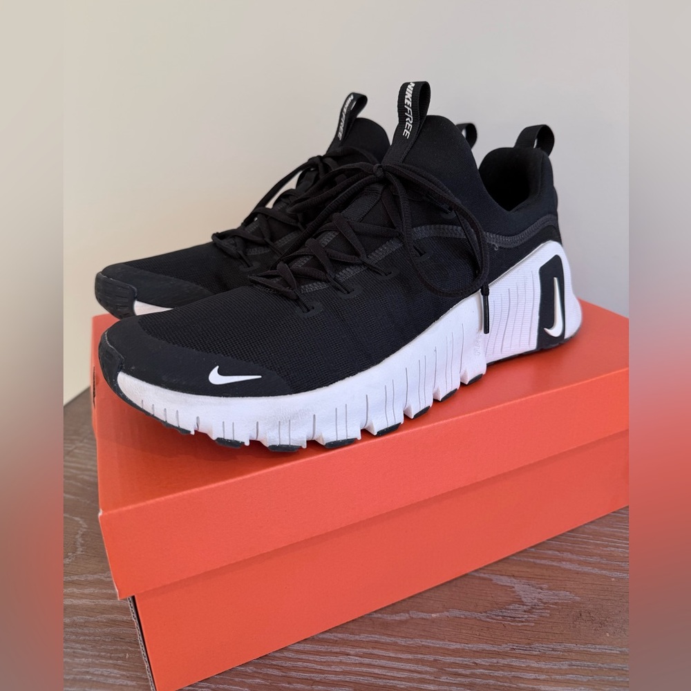 Nike Free Metcon 6
Size 11 
Worn 2 times 
Bought for $125 plus tax